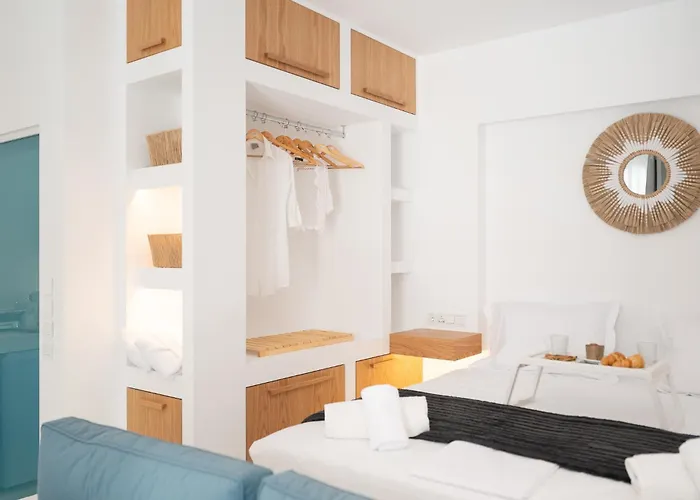 T Junior Luxury * Koróni