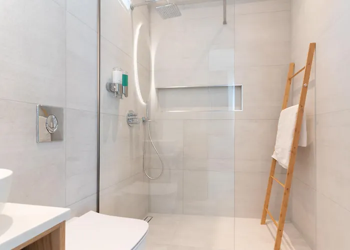 T Junior Luxury * Koróni